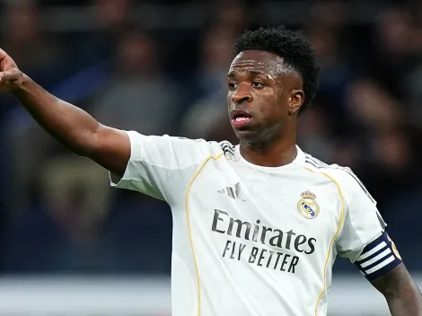 Vinicius Jr reacts in a surprising way to the boos from Real Madrid fans following his substitution vs Sevilla