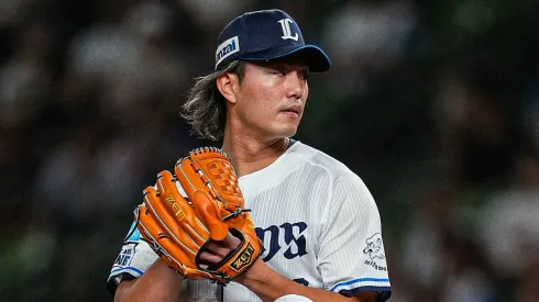 Tatsuya Imai pitching for the Shibu Lions.