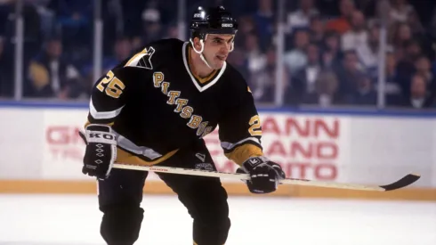 Kevin Stevens of the Pittsburgh Penguins in 1992.