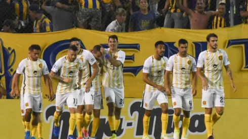 Rosario Central festeja el tanto de Marco Ruben.