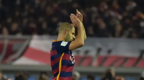 APLAUDIÓ. Tras el cambio, Mascherano recibió la ovación de los hinchas del Barça.