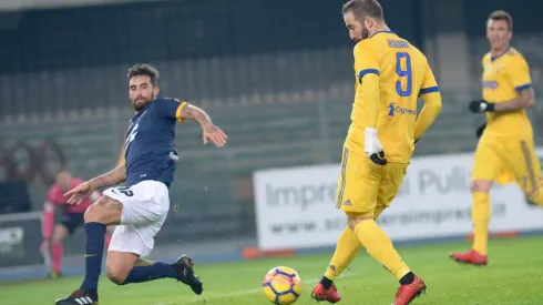 Gonzalo Higuaín ante Verona.