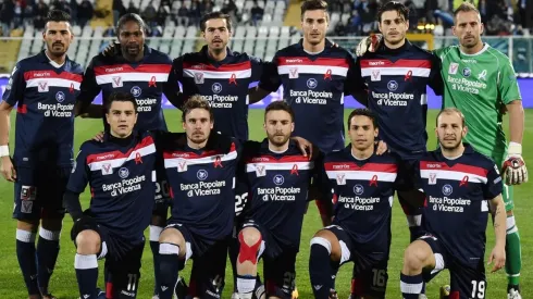 HASTA EL FINAL. Una de las últimas postales del equipo, cuando todavía militaba en Serie B.