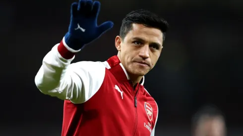Alexis Sánchez comenzó a despedirse del Arsenal.