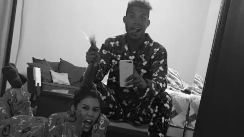 Wilmar Barrios junto a su pareja y futuro madre de su hijo.