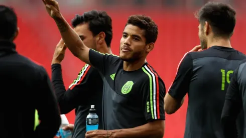 Jonathan Dos Santos se entrena con la selección mexicana antes de un partido amistoso. El volante fue convocado para jugar contra Bosnia en San Antonio (Texas)