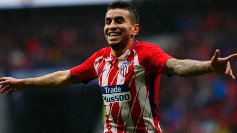 Correa se despachó con un golazo formidable.