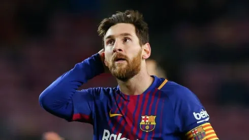 MIRA LA REPE. Lionel Messi como capitán en la ida contra Valencia por la Copa del Rey.