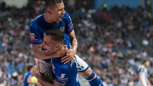 El festejo de Domínguez tras anotar el 2-2 sobre el final del partido.