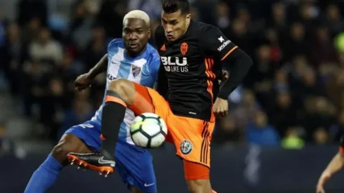 VOLVIÓ. Murillo controla ante Málaga con los colores del Valencia.