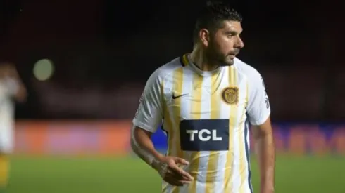 Néstor Ortigoza no pudo empezar el cotejo.