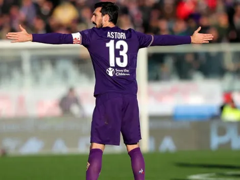 En homenaje a Davide Astori, retiran la camiseta número 13 de la Fiorentina y del Cagliari
