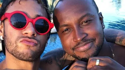 Neymar se divierte, como siempre