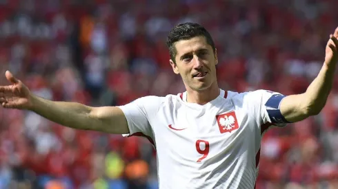 Lewandowski y Polonia van por Nigeria