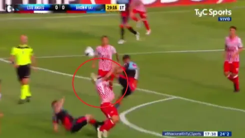 CRIMINAL. "Cri, cri-minal..." ¡Tremenda patada!