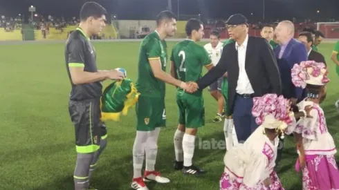 ATÍPICO. A los jugadores bolivianos los recibieron como estrellas en Curaçao, pero no pudieron ganarle ninguno de los dos partidos.