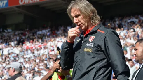 EL DUEÑO DEL PERÚ. Ricardo Gareca es todo un prócer después de clasificar a la Bicolor a Rusia 2018 (Foto: Getty).