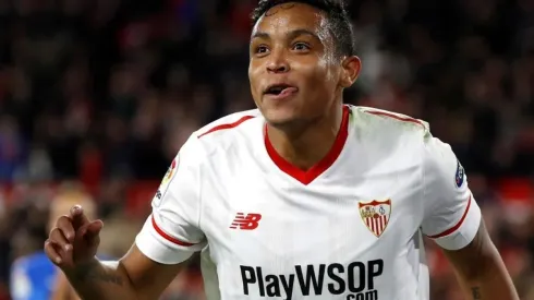 CELEBRA EL GOLEADOR. Muriel le marcó el 2-0 parcial al Barcelona para Sevilla.