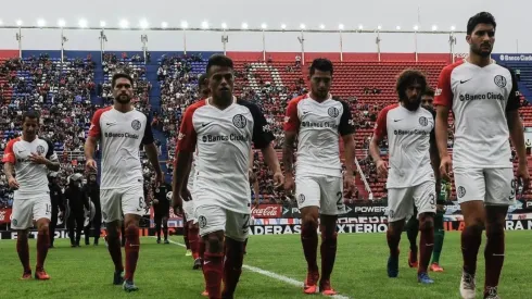 CON LA CABEZA GACHA. San Lorenzo y una derrota que lo deja lejos de los líderes.
