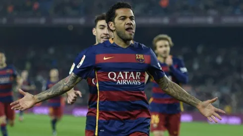 Dani Alves "volvería al Barcelona mañana si lo llaman"