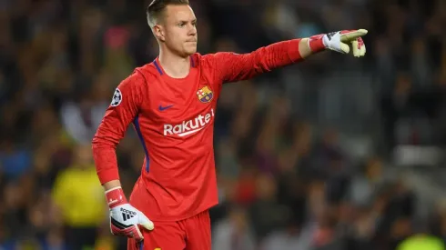 Ter Stegen sorprendió a todos y llegó a pata