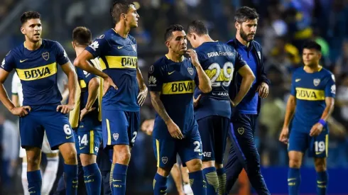 Foto de los jugadores de Boca sufriendo en la Bombonera.