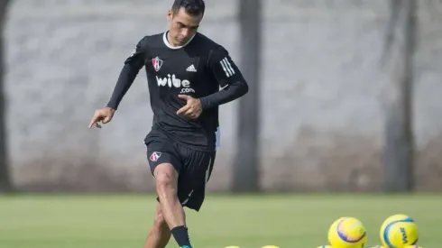 Atlas buscará al sucesor de Rafael Márquez en Sudamérica