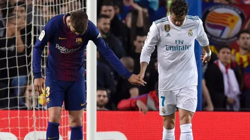 Cristiano Ronaldo se queja ante Barcelona.