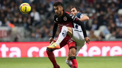 Foto de Lucero enfrentando a Rayados