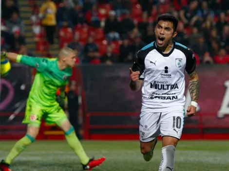 Ídolo: Edson Puch le pagó la cuenta en la farmacia a una pareja de abuelitos