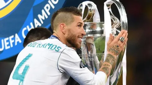 Sergio Ramos junto a la Champions League.