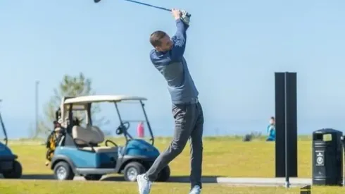 MENOS FÚTBOL, MÁS GOLF. El plantel de Islandia se relajó de una forma muy particular.