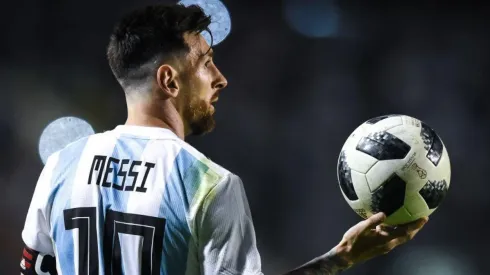 Lionel Messi y la pelota, dos amigos inseparables.