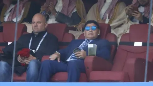 COMO EN CASA. Diego Maradona en el palco del estadio durante el partido de Rusia ante Arabia Saudita.