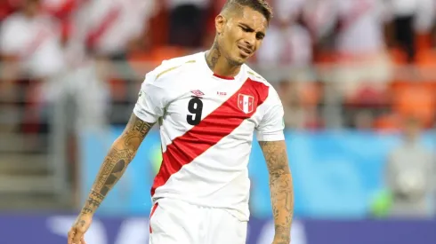 Paolo Guerrero no pudo contra Dinamarca