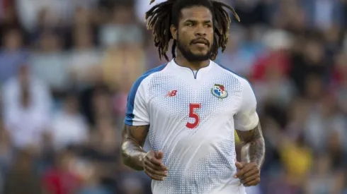 El defensor canalero fue destacado durante el himno por la televisión internacional