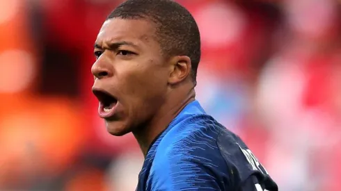 Está loco: Mbappé casi le hace un gol de taco a Perú