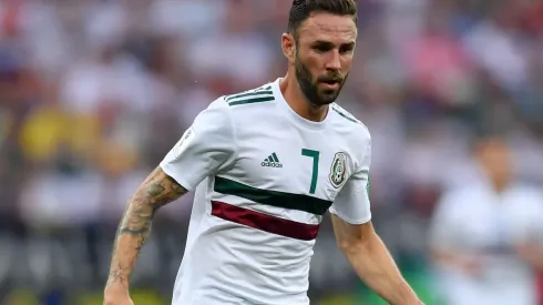 Layún se ve lejos de Sevilla.