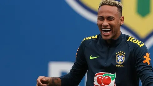 Foto de Neymar en la Selección de Brasil.
