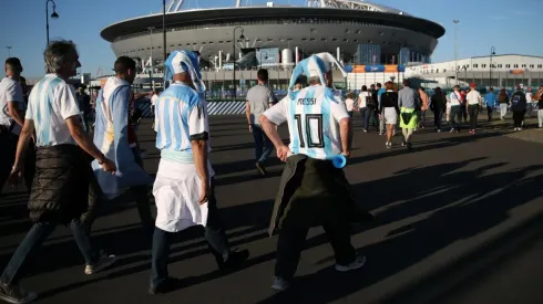 Sampaoli apareció en la pantalla grande y los hinchas hablaron