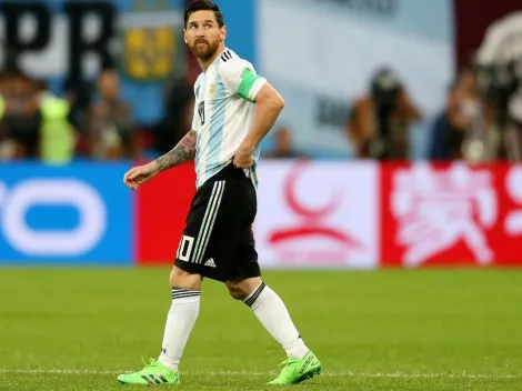¡El capitán, señores! Messi dio la charla antes de salir al segundo tiempo