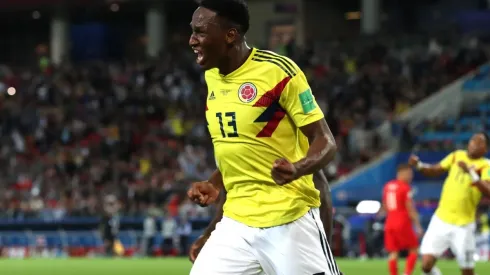 Yerry Mina festeja su gol