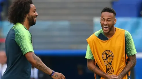 Neymar y Marcelo se ríen en un entrenamiento
