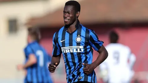 Zé Turbo con la camiseta de Inter de Milán.