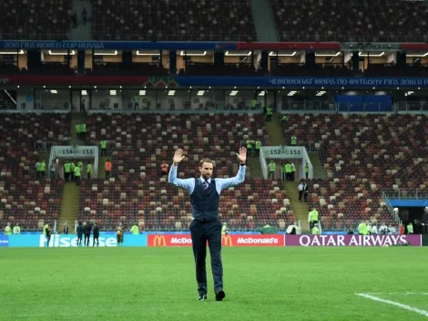 La foto del entrenador de Inglaterra abrazando a su mujer que te destruye