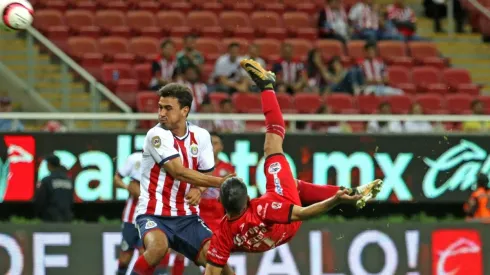 Amaury Escoto recibió el Balón de Oro con el mejor gol del año.