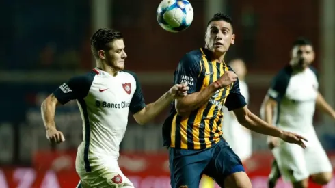 Mauricio Martínez con los colores de Rosario Central.