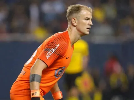 Una locura con suerte: Hart le metió de espalda un caño de taco a Salah