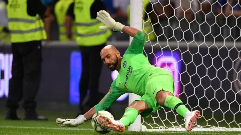 APARECIÓ WILLY. Caballero le contuvo el penal a Skriniar en Chelsea-Inter.