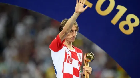 BALÓN DE ORO. Luka Modric durante la premiación en la final del Mundial de Rusia 2018 (Foto: Getty).